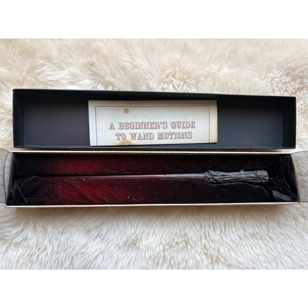 Magic Wand Interactive Wizard Replica with Collector Box & Motion Guide Untested - Picture 2 of 5